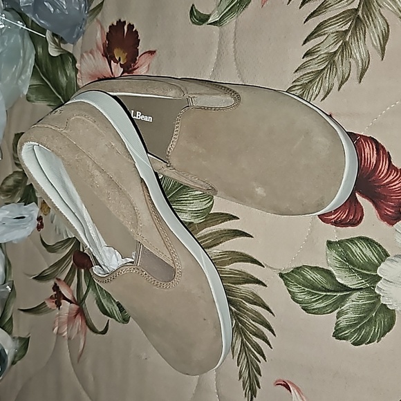 #259 L.L.Bean- Cute! Assorted Sneakers & Slip-On Shoes Sizes Below. - Picture 9 of 11
